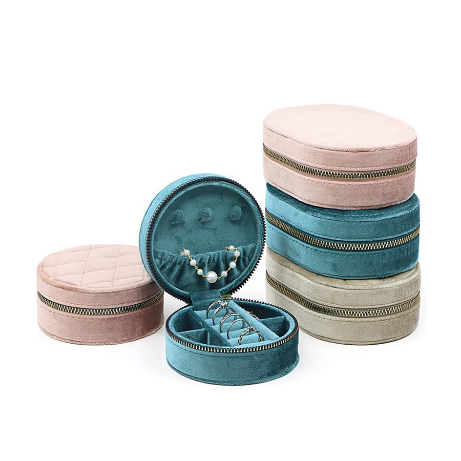 Round Diamond Velvet Travel Je – Travel Accessories Display recenzja i cena