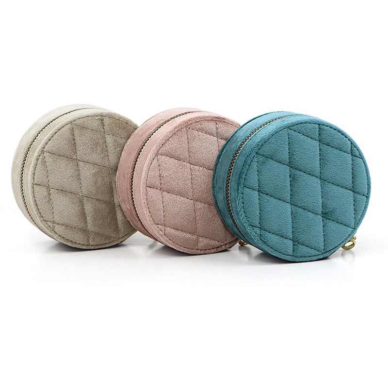Round Diamond Velvet Travel Je – Travel Accessories Display recenzja i cena