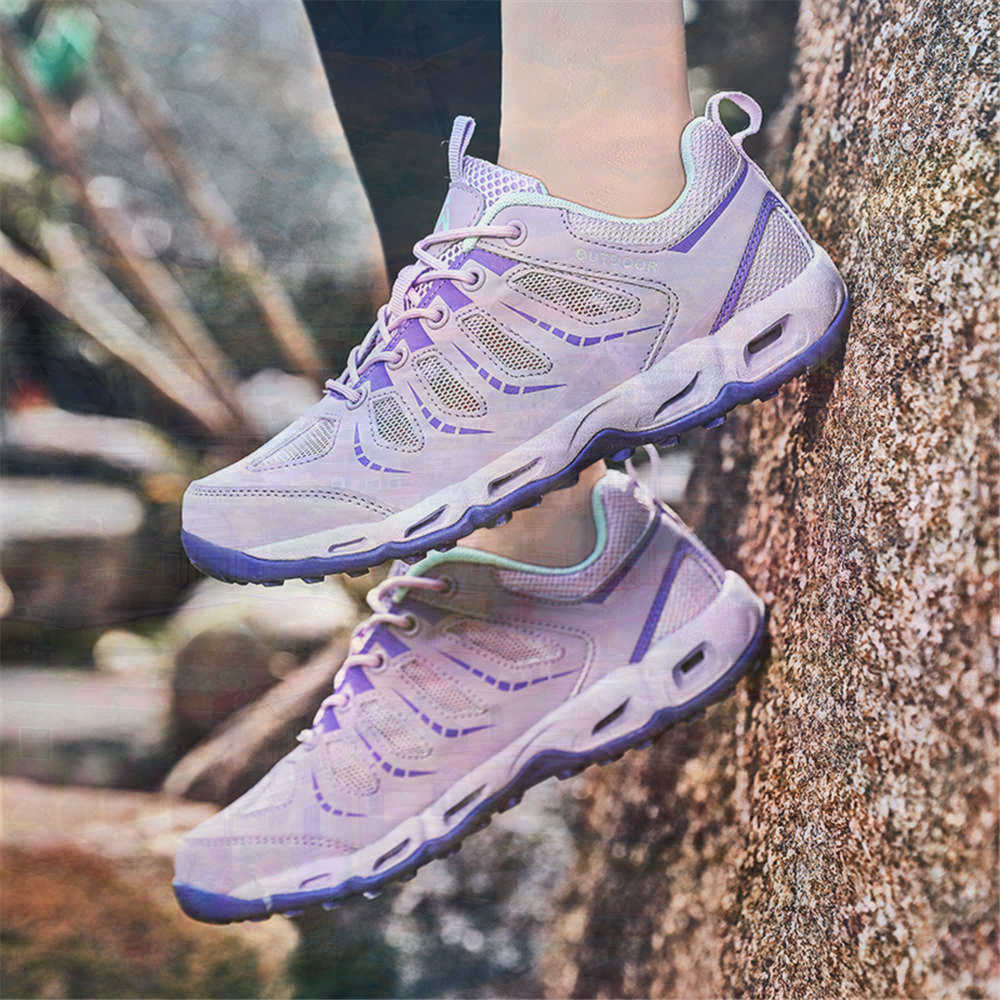 Sumer Round Tip Silver Sneaker – Travel Accessories Canada recenzja i cena