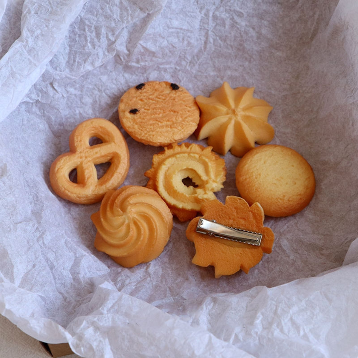 Simulated Cookie-Shaped Hair C – Quirky Travel Accessories recenzja i cena